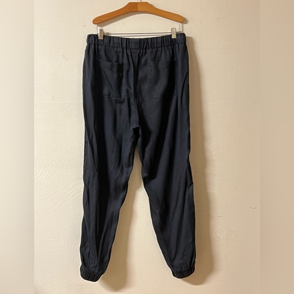 G.H. Bass & Co. Charcoal Jogger Pants Women’s Size Large - Picture 5 of 8